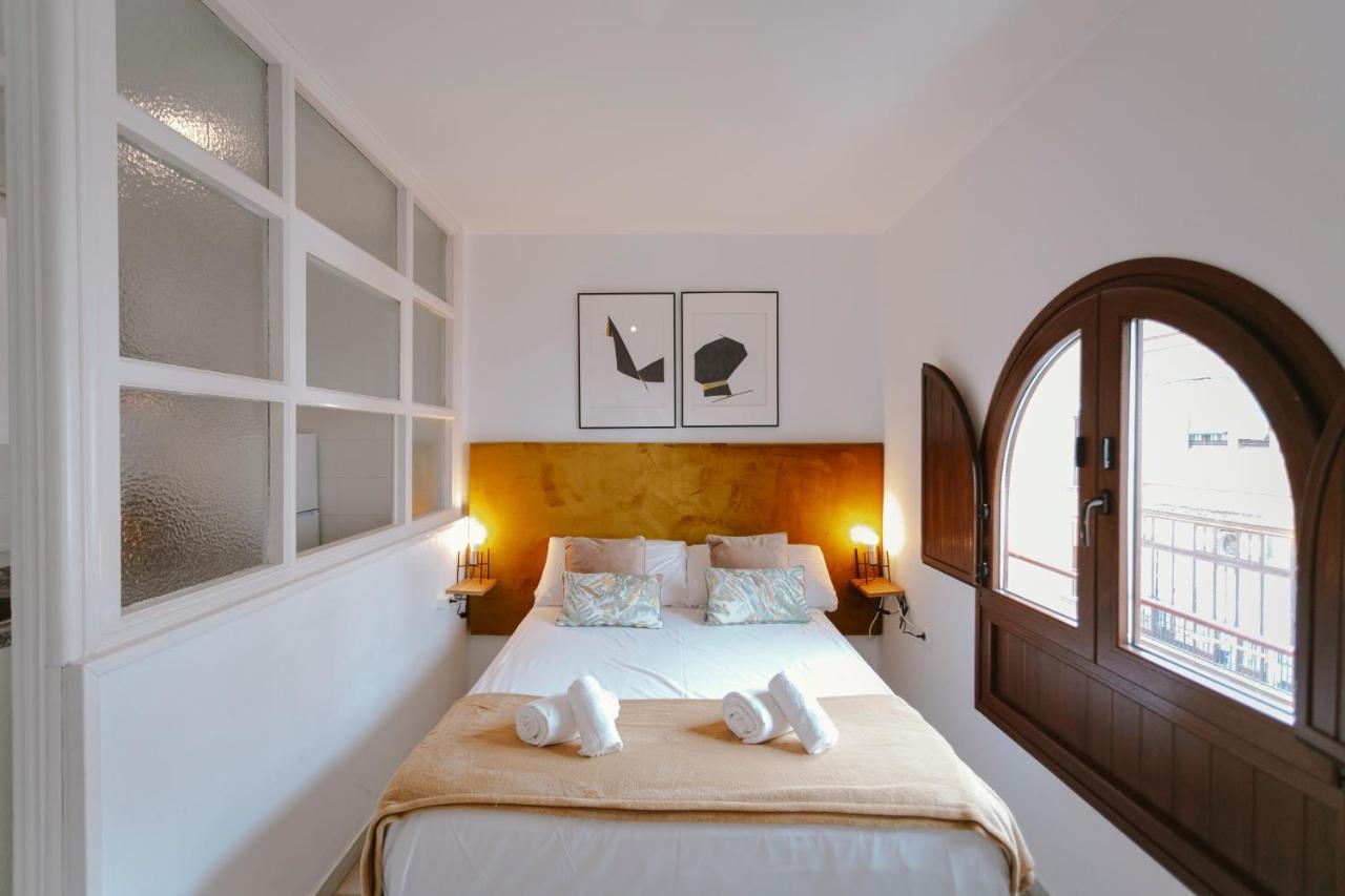 Complete Studio With Terrace - 1Bth- La Giralda Apartment Севиля Екстериор снимка