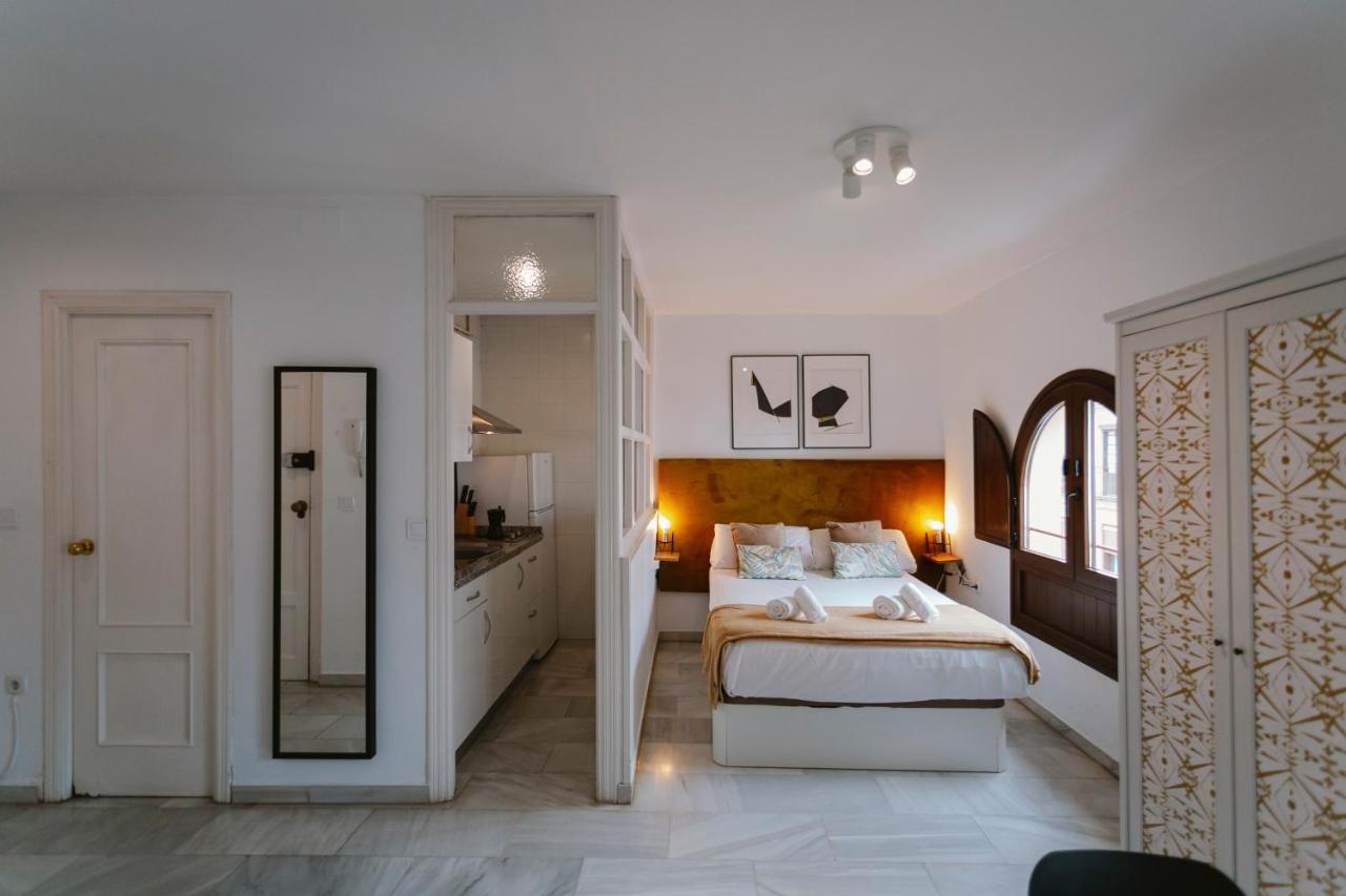Complete Studio With Terrace - 1Bth- La Giralda Apartment Севиля Екстериор снимка