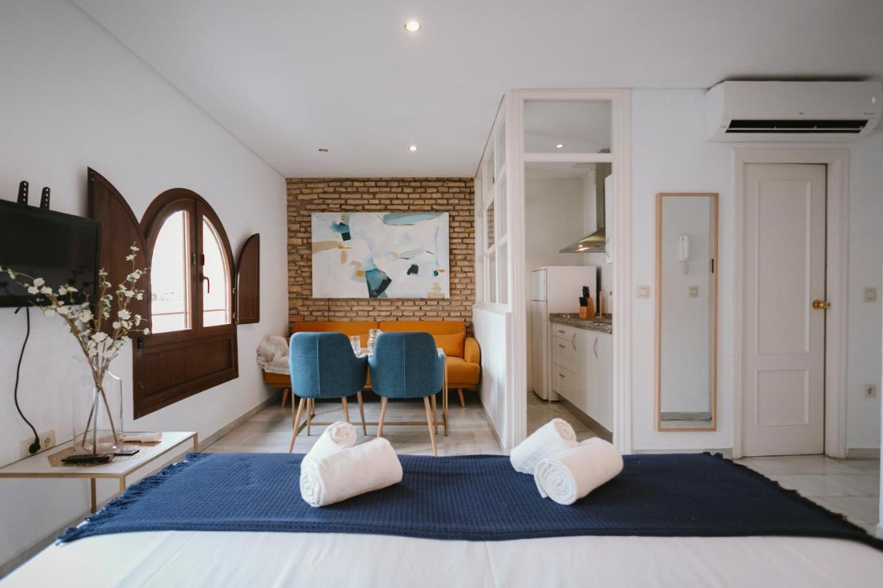 Complete Studio With Terrace - 1Bth- La Giralda Apartment Севиля Екстериор снимка